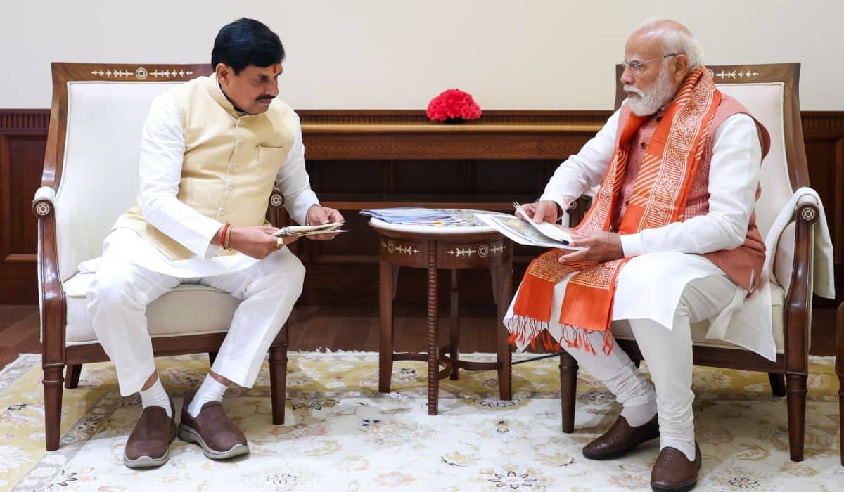 Chief Minister of Madhya Pradesh meets the Prime Minister