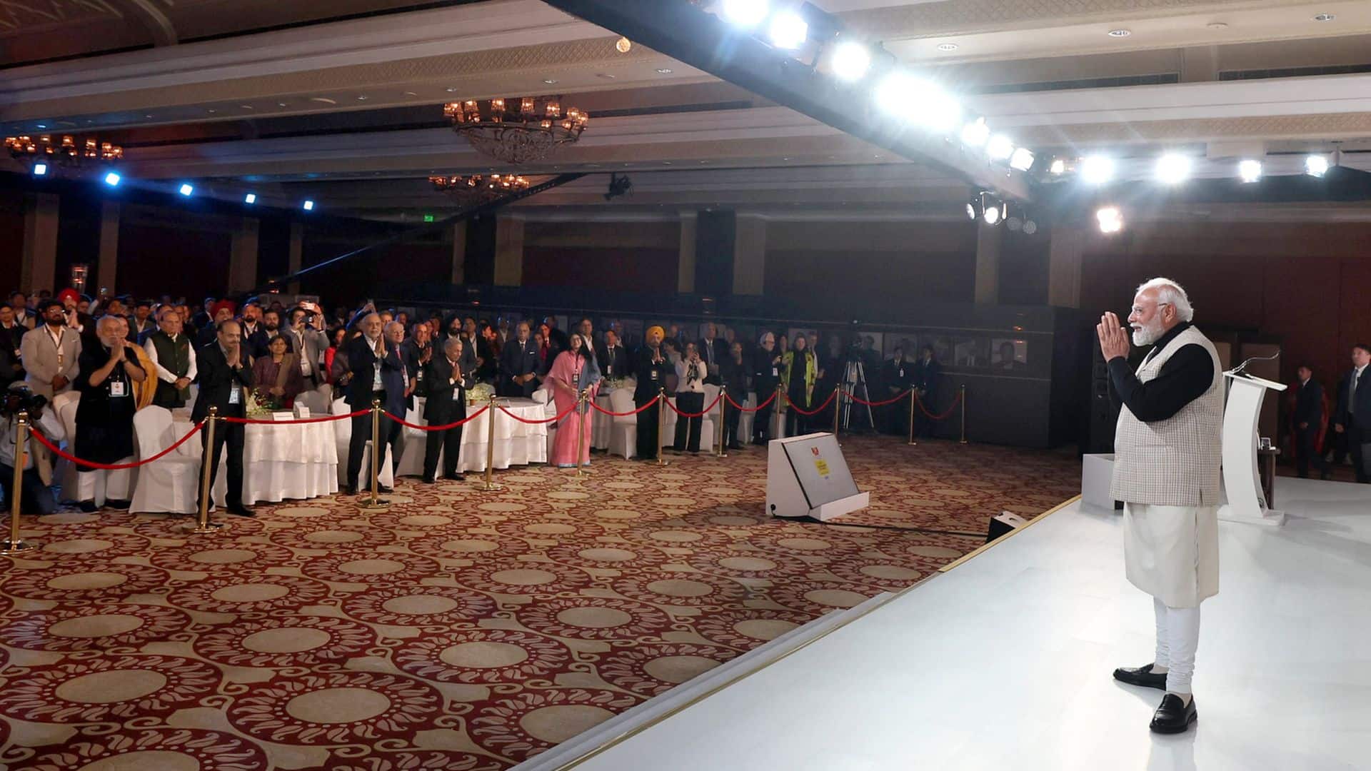 ന്യൂഡൽഹിയിൽ  ഹിന്ദുസ്ഥാൻ ടൈംസ് ലീഡർഷിപ്പ് ഉച്ചകോടി 2025-നെ പ്രധാനമന്ത്രി ശ്രീ നരേന്ദ്ര മോദി അഭിസംബോധന ചെയ്തു