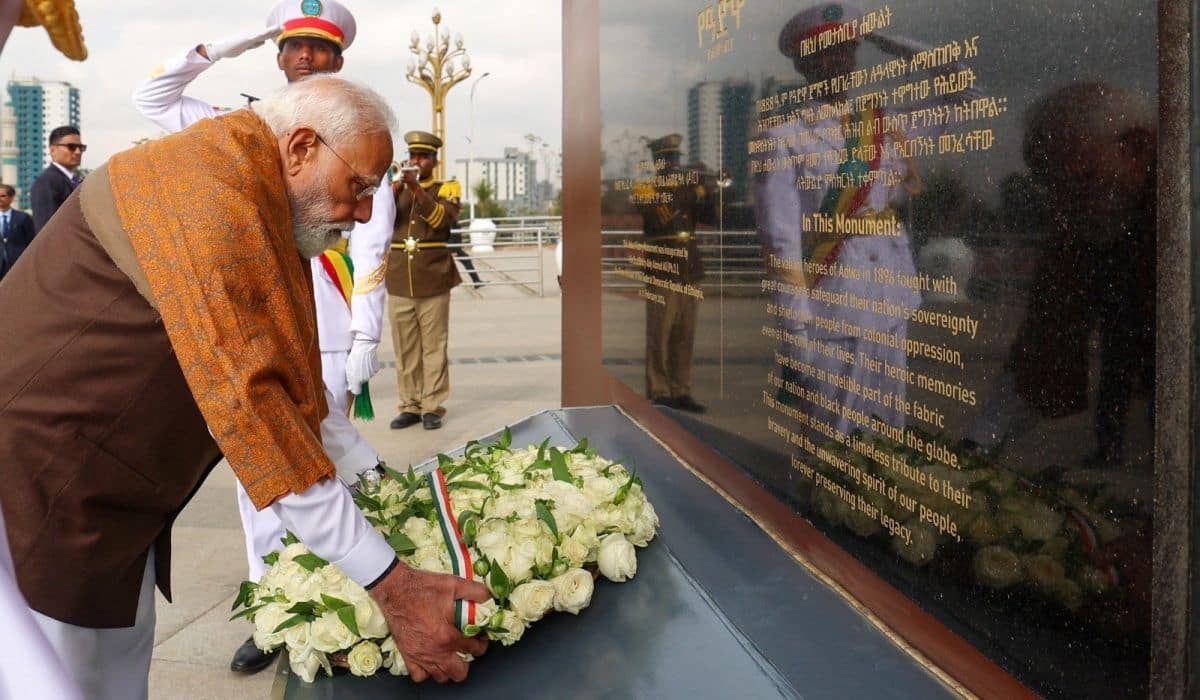 Prime Minister pays respects at the Adwa Victory Monument in Addis Ababa, Ethiopia