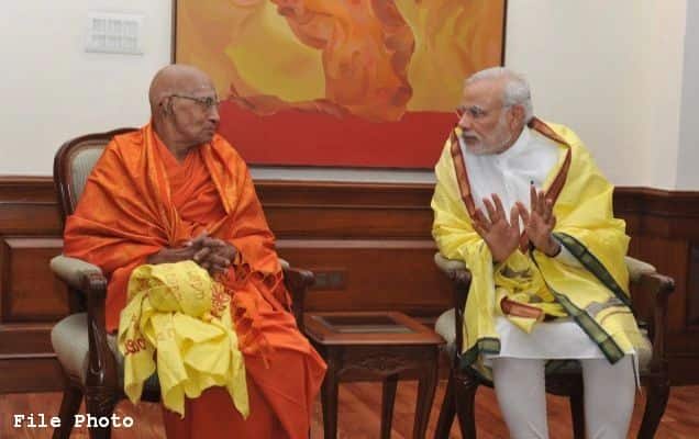 PM condoles demise of former head of Sivagiri Mutt, Swami Prakashananda Ji