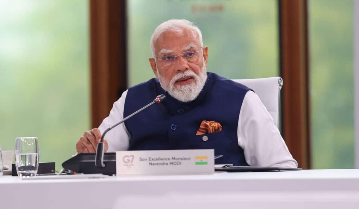 Text of Prime Minister addressing session on ''Forging New Partnerships and Rebuilding International Solidarity'' at G7 summit in Evian, France