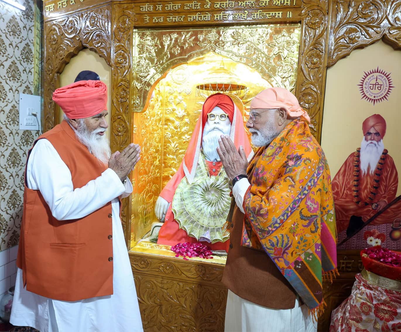 Prime Minister visits Dera Sachkhand Ballan