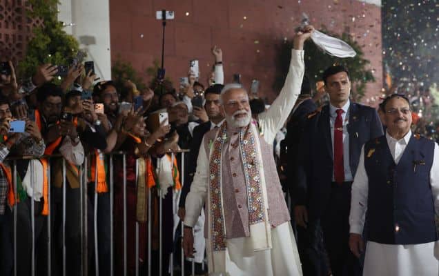 'Gamcha' in the air: PM Modi leads celebrations after NDA secures sweeping victory in Bihar elections- Watch