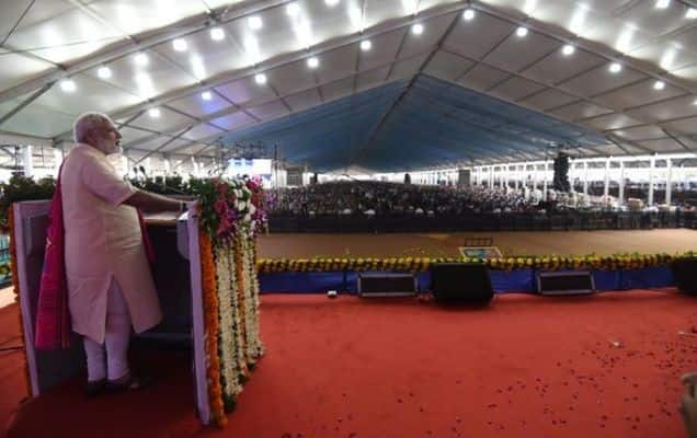 It is due of Sardar Patel's efforts that we are realising the dream of 'Ek Bharat, Shreshtha Bharat': PM Modi It is due of Sardar Patel's efforts that we are realising the dream of 'Ek Bharat, Shreshtha Bharat': PM Modi