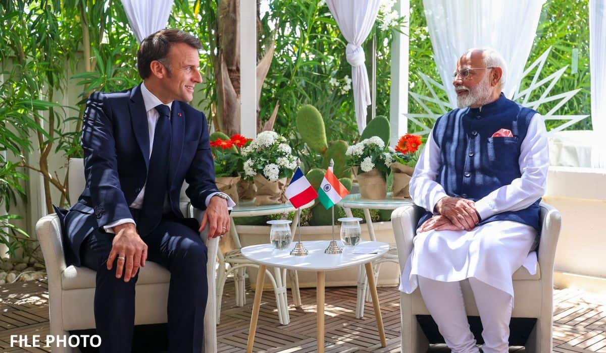 Prime Minister holds a telephone call with President Macron