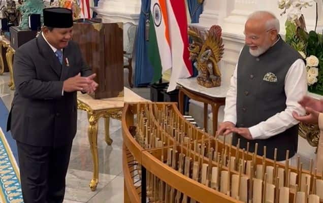 Another 'Kuch Kuch Hota Hai' moment in Indonesia as PM Modi, Prabowo try angklung