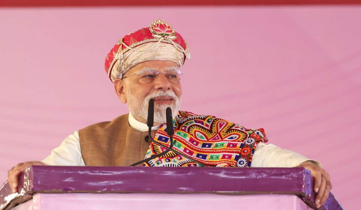 मां भारती की आन-बान-शान से बड़ा कुछ भी नहीं: धार, मध्य प्रदेश में पीएम मोदी