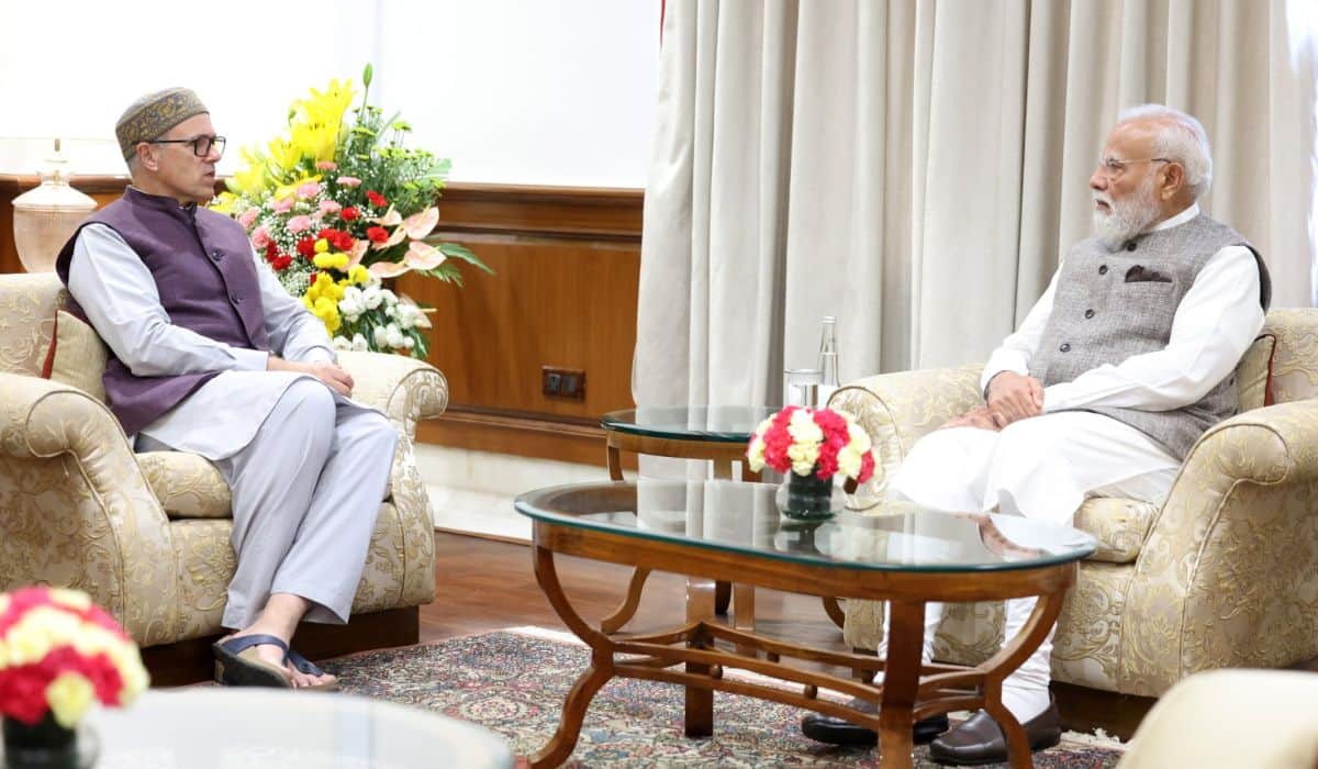 Chief Minister of Jammu and Kashmir meets Prime Minister