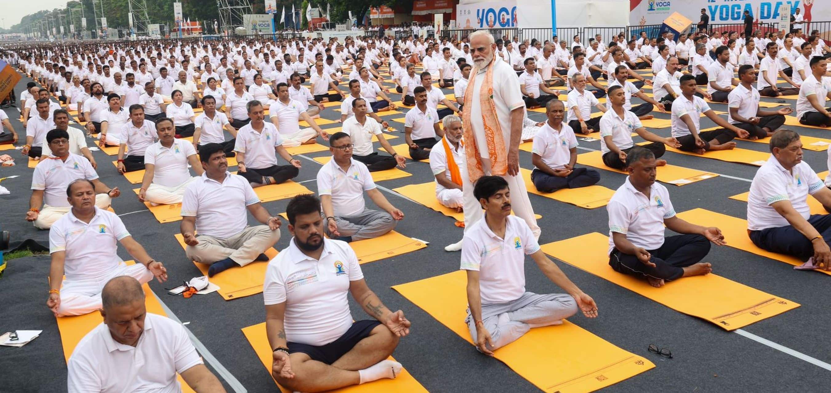 12th International Day of Yoga: Glimpses from Kolkata