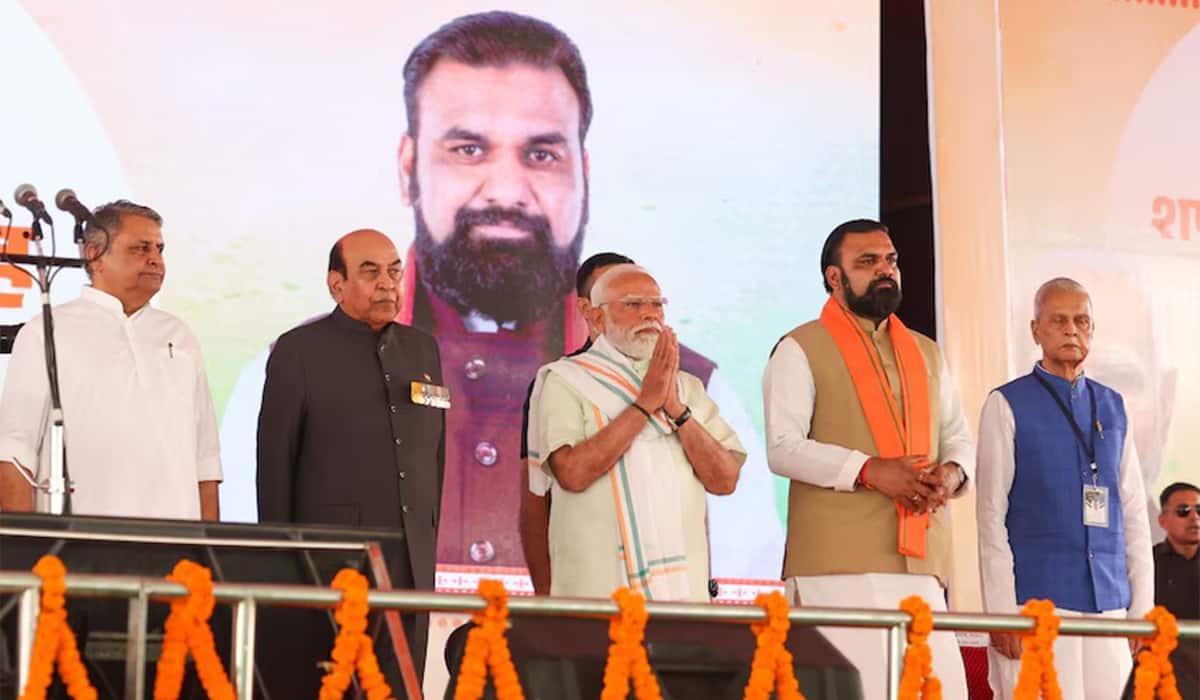 Prime Minister congratulates newly sworn-in Ministers in Bihar Government