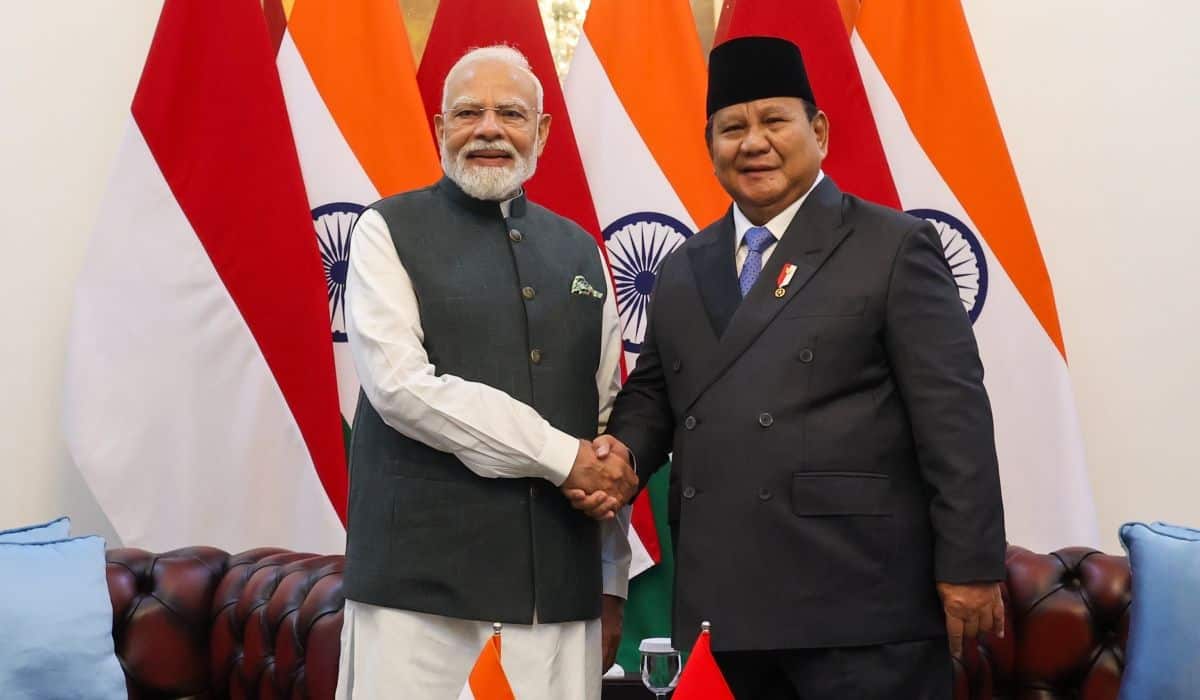 Prime Minister holds official talks with President of Indonesia