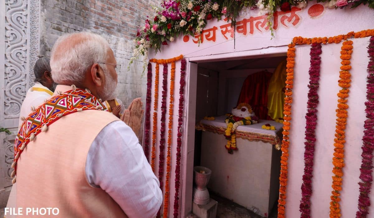 Prime Minister pays homage to great social reformer Shri Sant Sevalal Maharaj