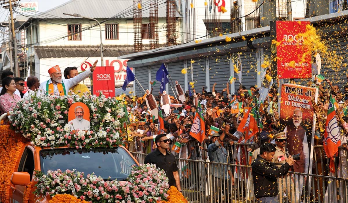 त्रिशूर में शानदार प्रदर्शन! केरलम में पीएम मोदी के रोड शो में उमड़ी भारी भीड़ 