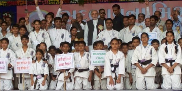 How did Gujarat Emerge as a Model for Development?