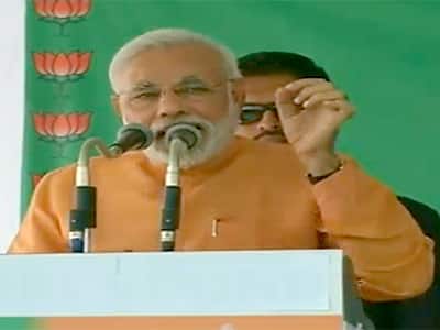 Uproot the Congress, which has destroyed the nation, from this land of Rajasthan: Narendra Modi